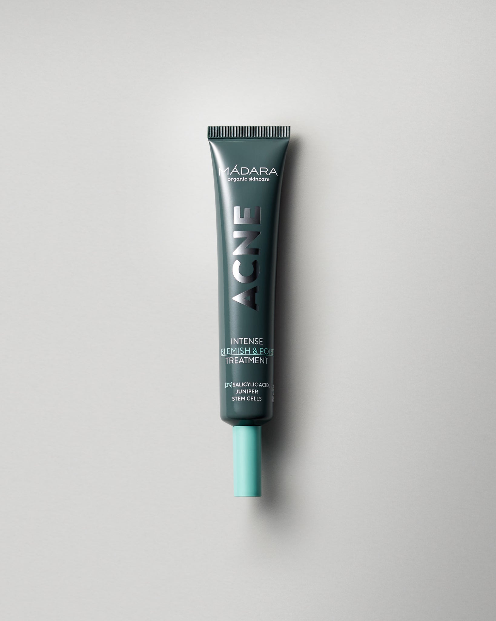MΓDARA Organic Skincare intense blemish pore treatment A2202 product photo on plain background.