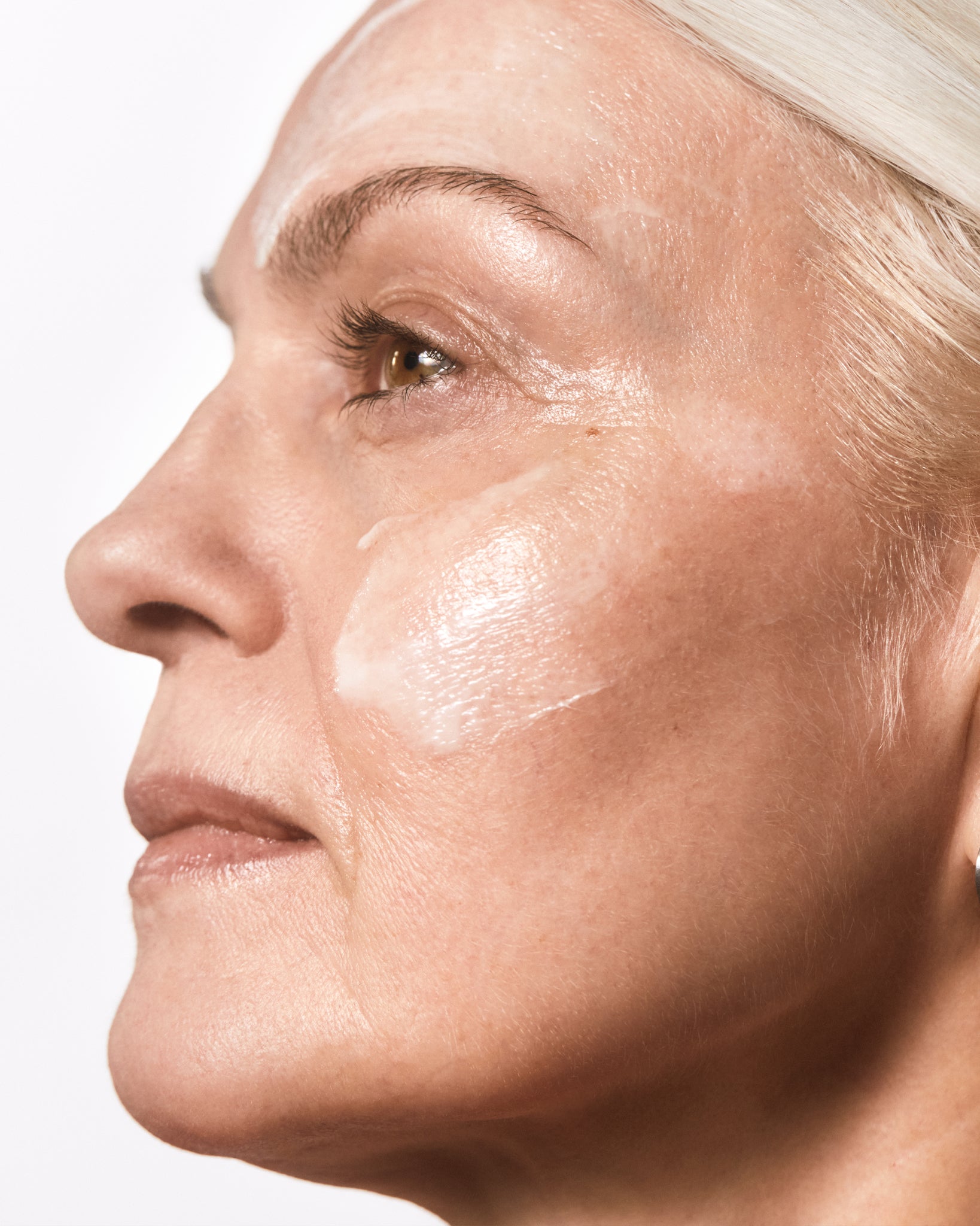 MΓDARA Organic Skincare cream for mature skin A3330 face cream product photo on plain background.
